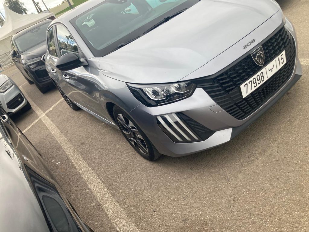 Peugeot 208